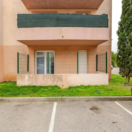 Le Cosy Bernard, Parking, Climatisation Chambre, Piscine Fermée Pour 2026 Appartement *
