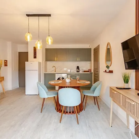 Le Cosy Bernard, Parking, Climatisation Chambre, Piscine Fermée Pour 2026 Appartement